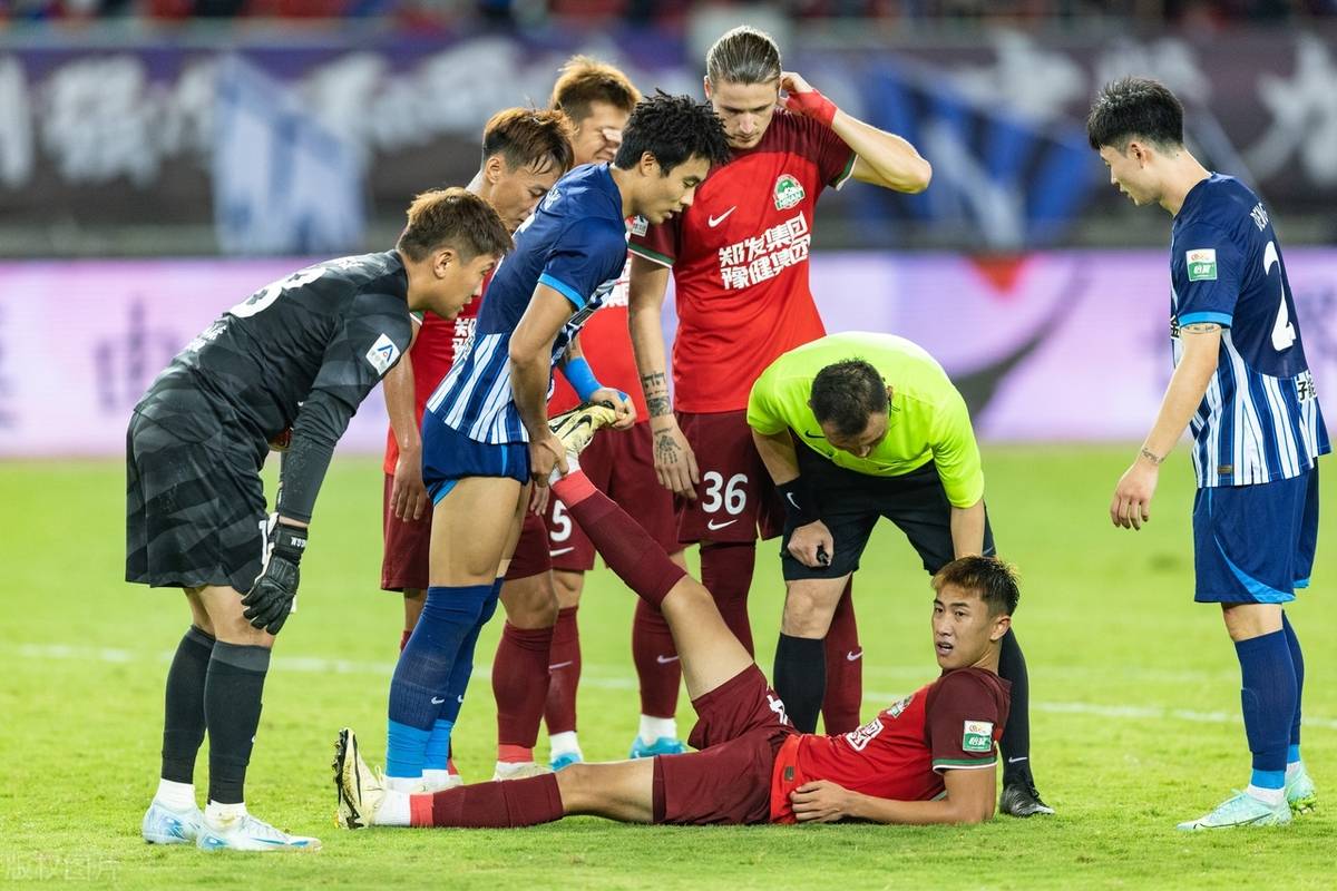 深圳男篮迎中超关键赛,国际比赛日强势反弹,赛场秩序良好,更衣室氛围转暖 深圳男篮迎中超关键赛,国际比赛日强势反弹,赛场秩序良好,更衣室氛围转暖